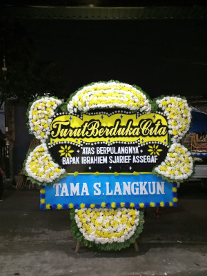 Papan Bunga Duka di Pontianak Timur